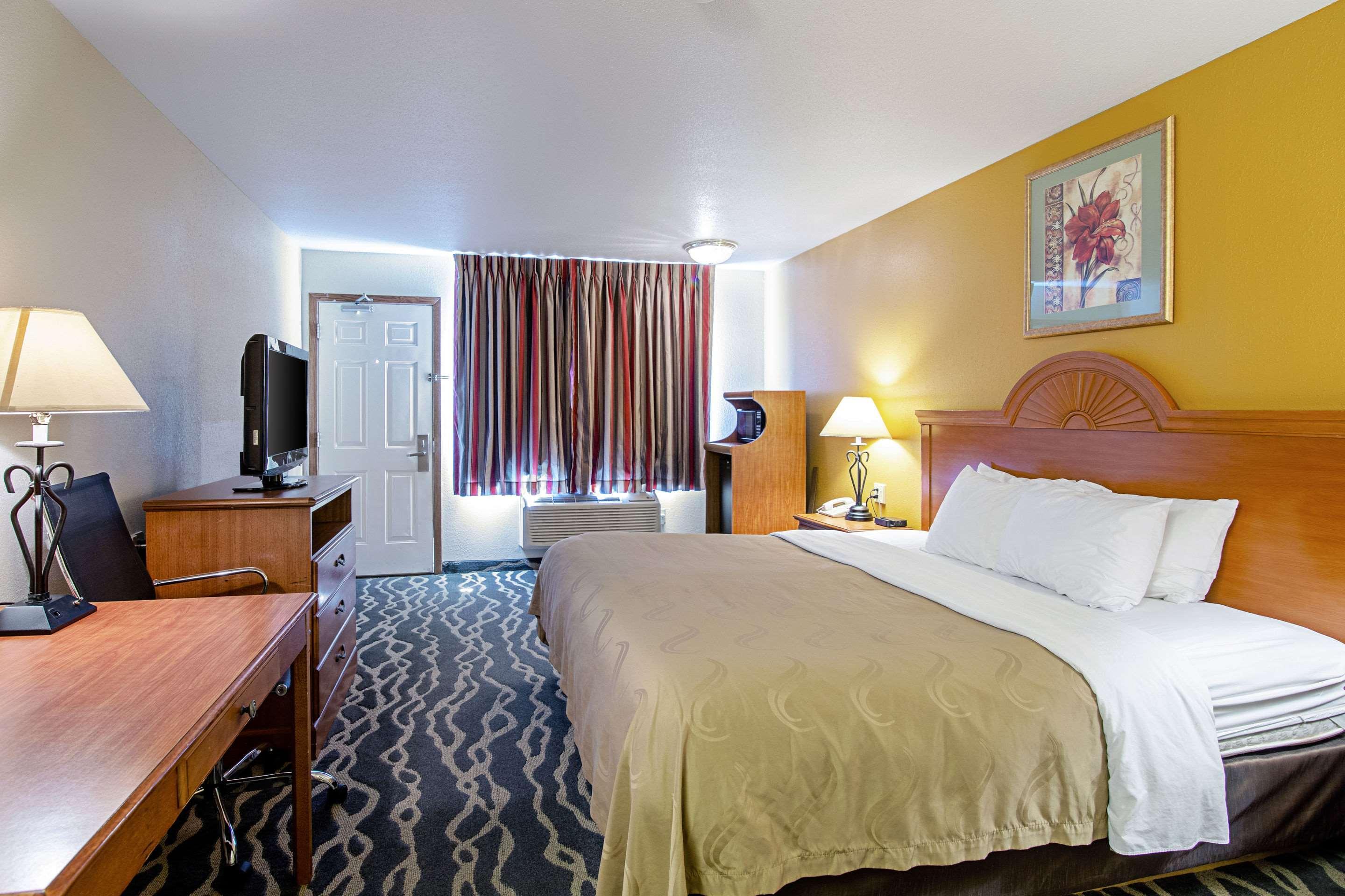Quality Inn Huron Εξωτερικό φωτογραφία