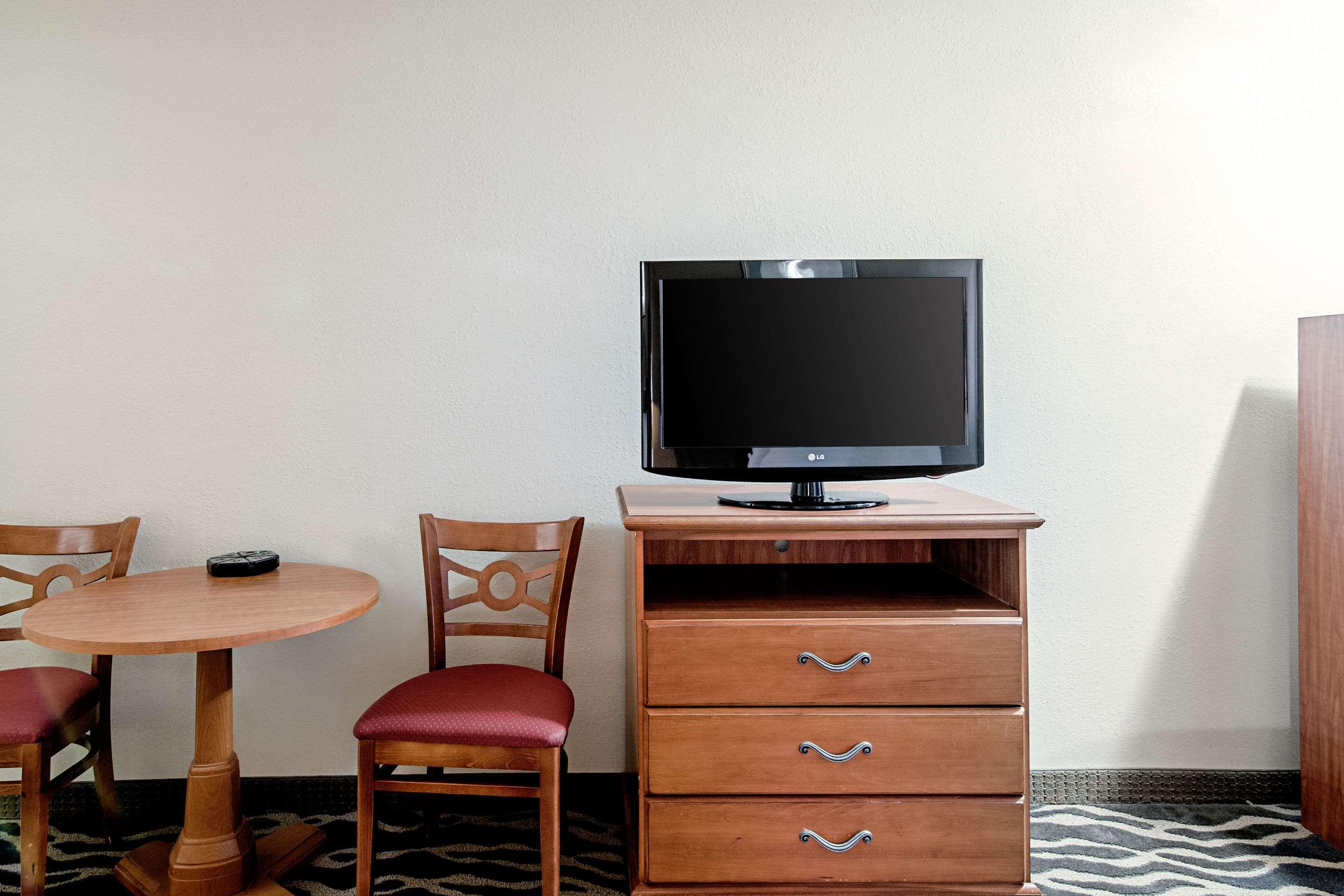 Quality Inn Huron Εξωτερικό φωτογραφία