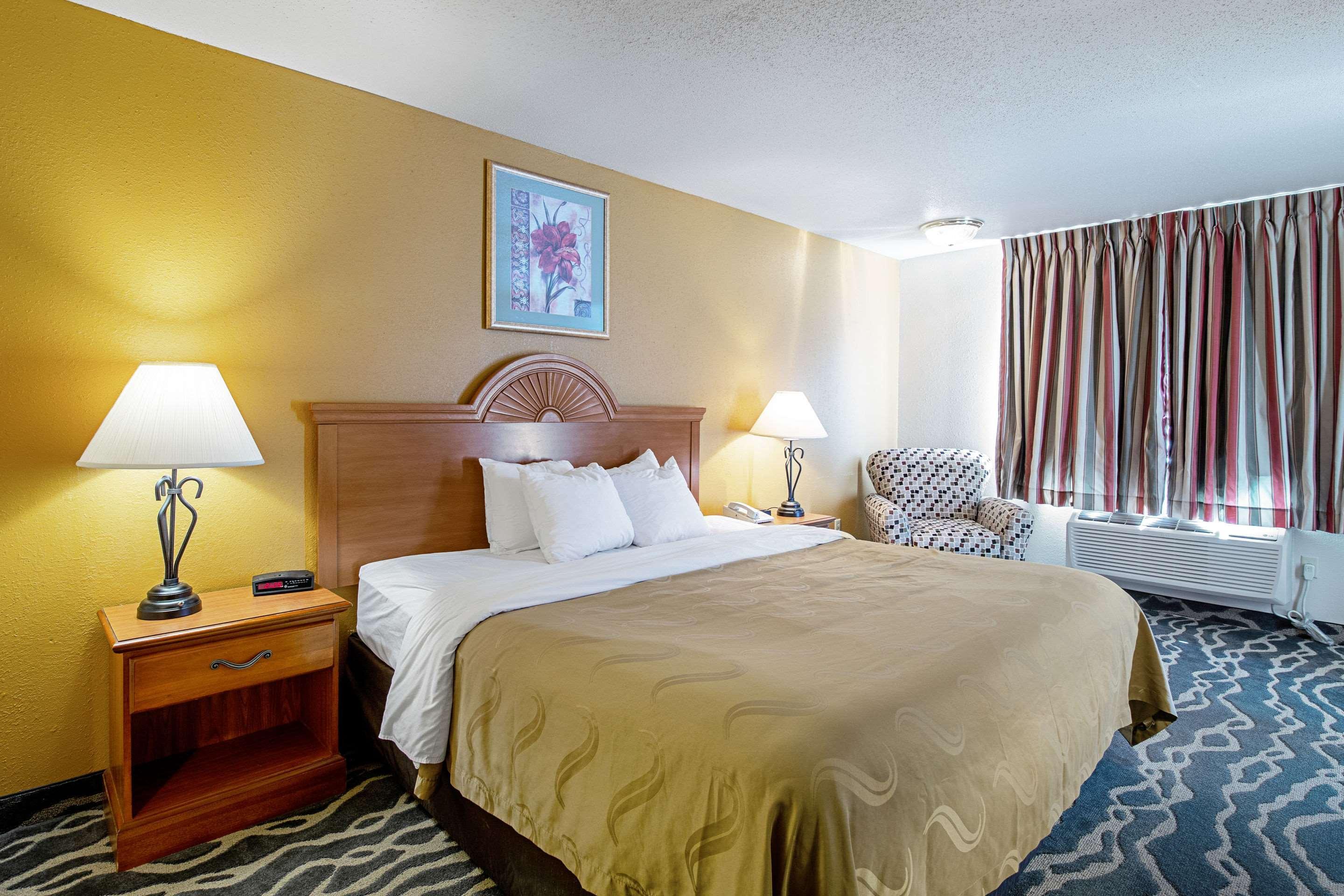 Quality Inn Huron Εξωτερικό φωτογραφία