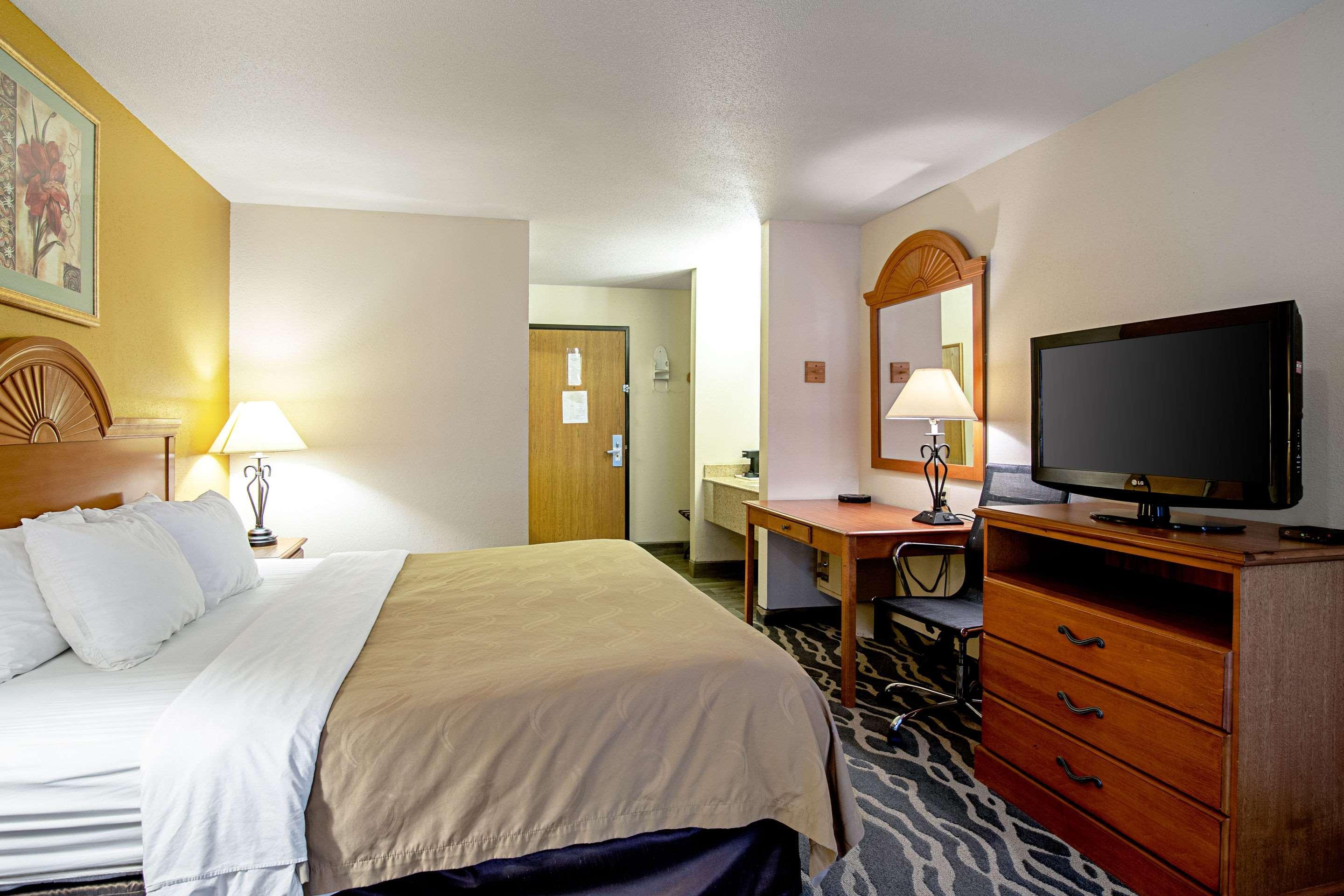 Quality Inn Huron Εξωτερικό φωτογραφία