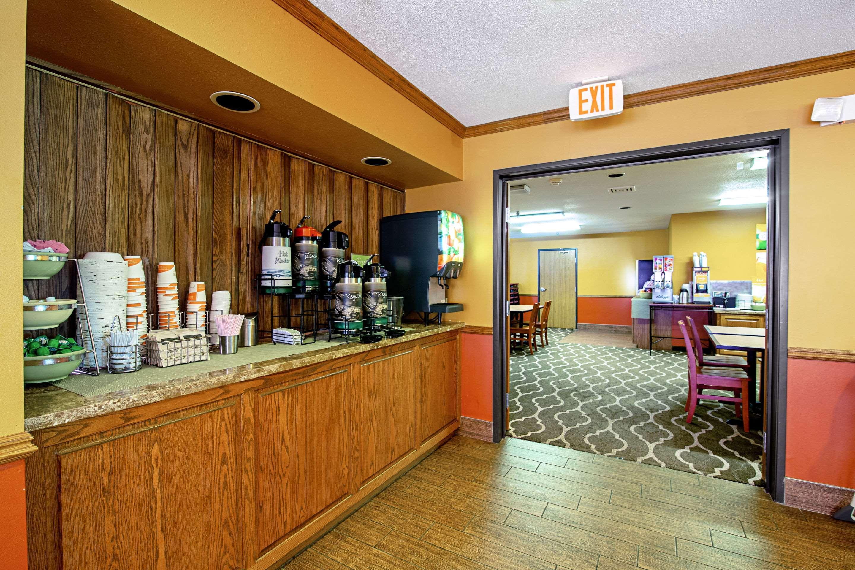 Quality Inn Huron Εξωτερικό φωτογραφία
